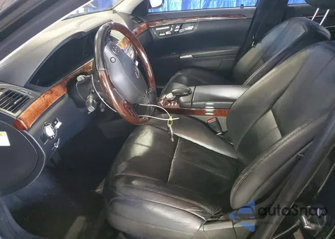 2007 Mercedes-Benz S 550 z USA, uszkodzony, nr VIN WDDNG71X27A048146